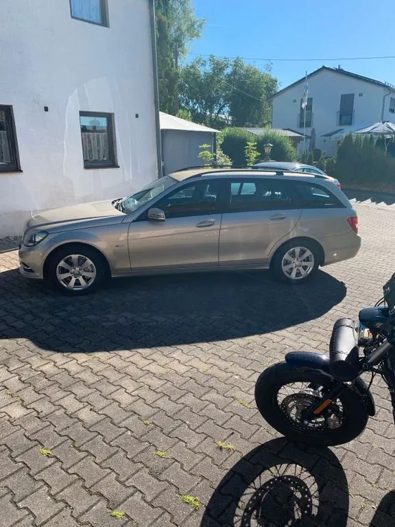 Mercedes-Benz C 180
