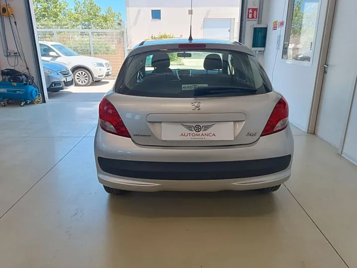 Peugeot 207