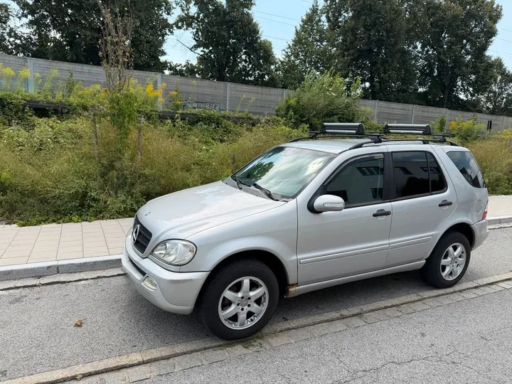 Mercedes-Benz ML 270