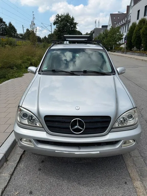 Mercedes-Benz ML 270