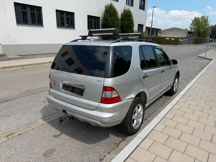 Mercedes-Benz ML 270