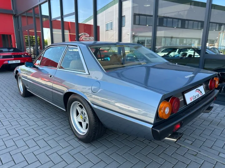 Ferrari 400