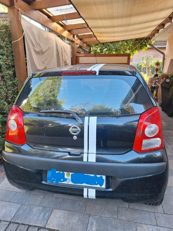 Nissan Pixo