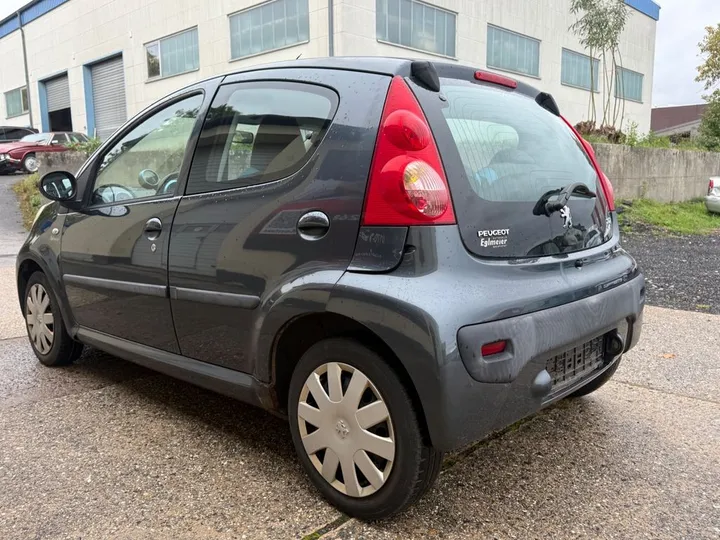 Peugeot 107