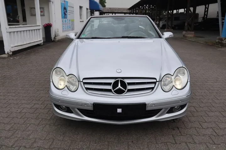 Mercedes-Benz CLK 320