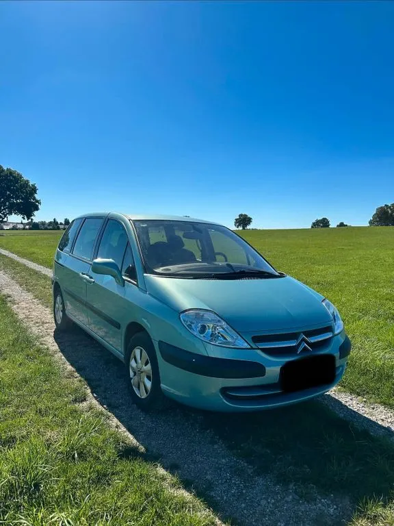 Citroën C8