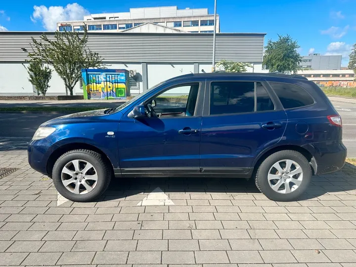 Hyundai SANTA FE