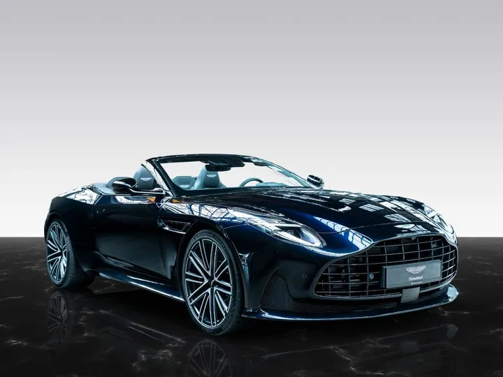 Aston Martin DB12