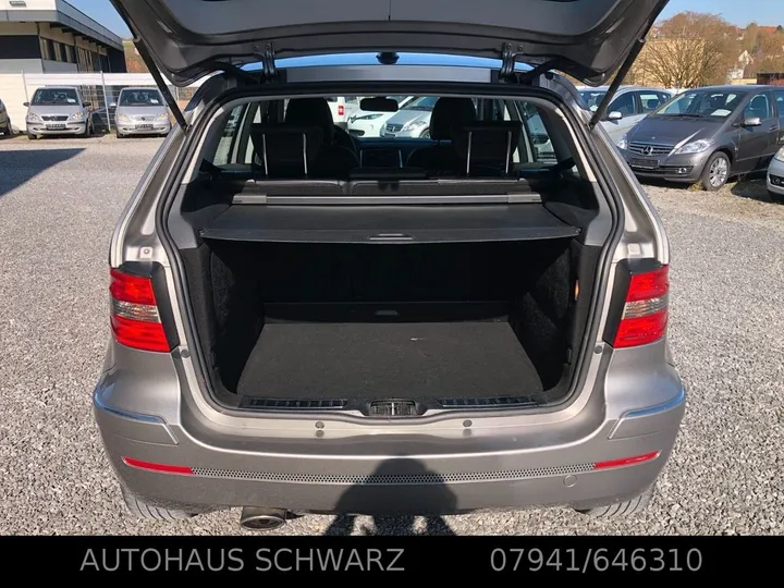 Mercedes-Benz B 200
