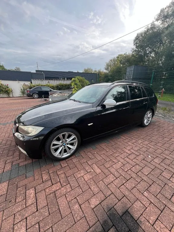 BMW 325