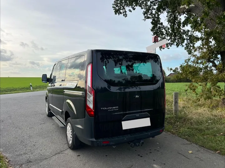 Ford Tourneo Custom