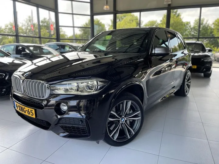 BMW X5 M50