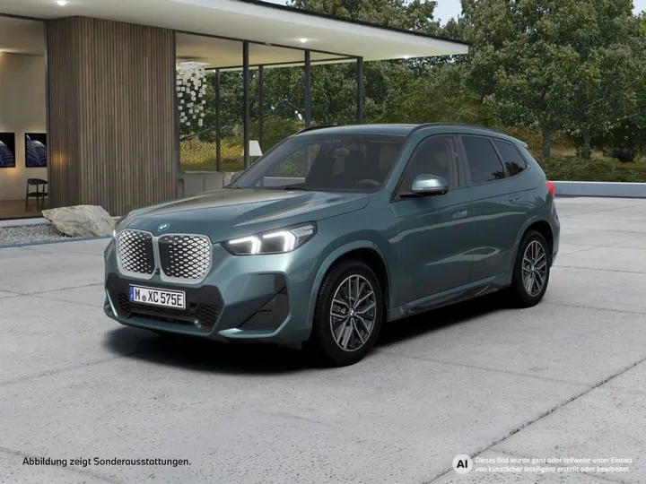 BMW iX1