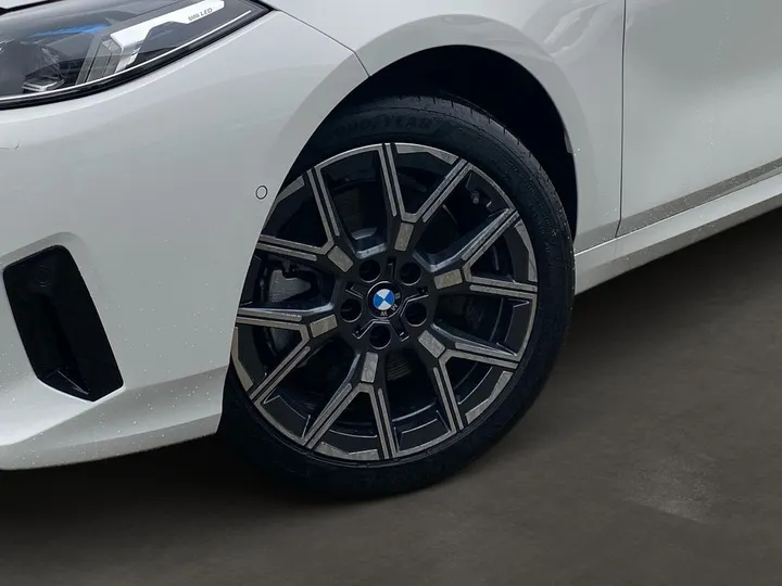 BMW 123