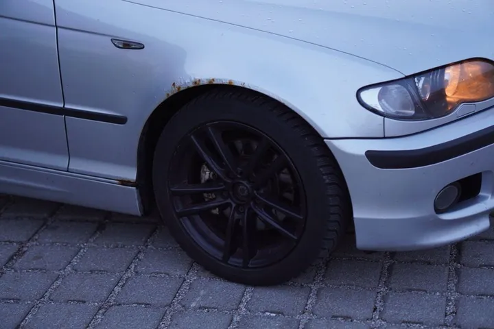 BMW 320