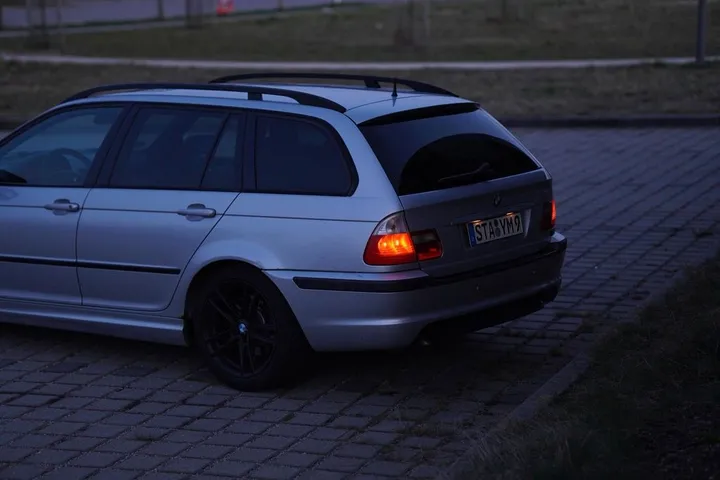 BMW 320