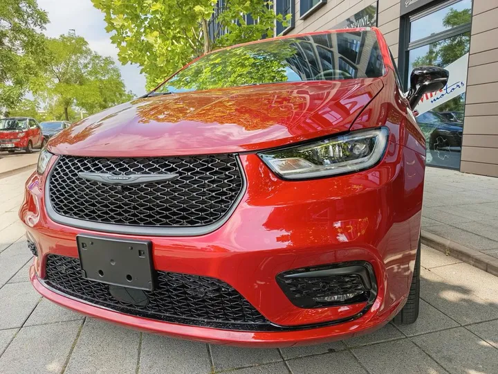 Chrysler Pacifica