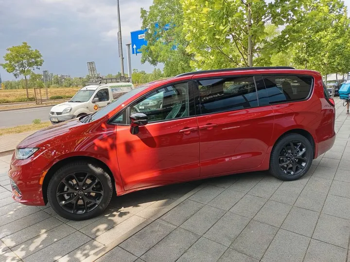 Chrysler Pacifica