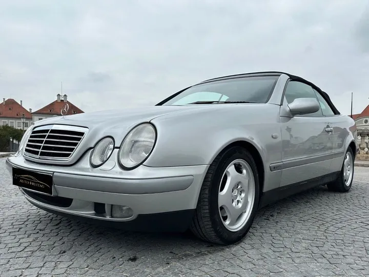 Mercedes-Benz CLK 200
