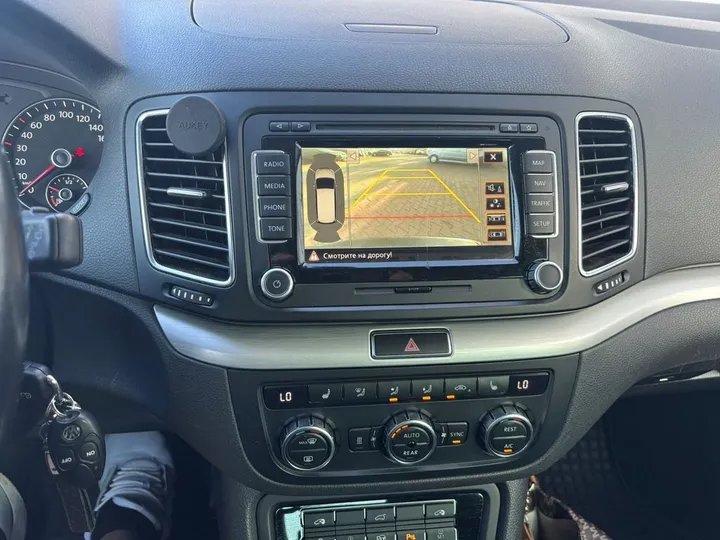 Volkswagen Sharan