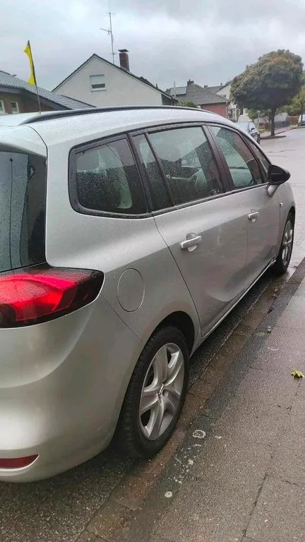 Opel Zafira Tourer