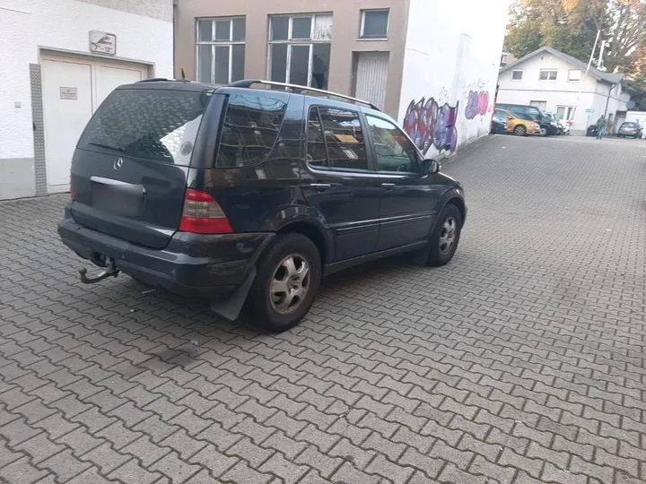 Mercedes-Benz ML 270