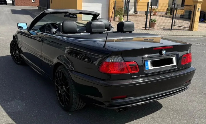 BMW 323