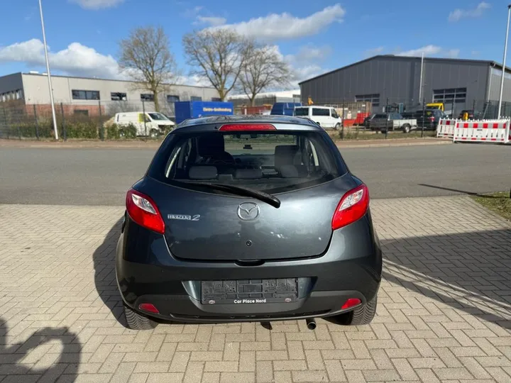 Mazda 2