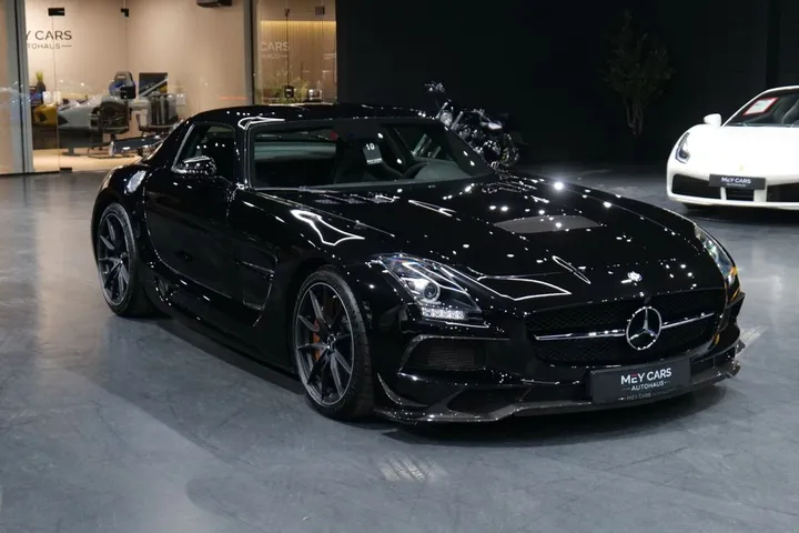 Mercedes-Benz SLS AMG