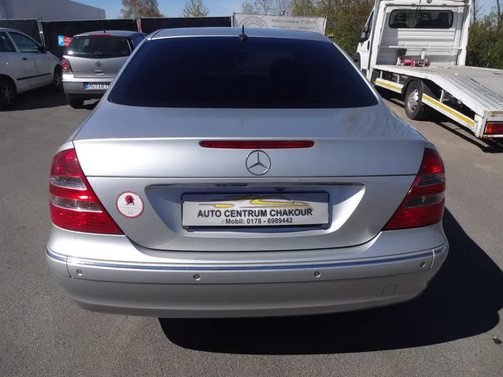 Mercedes-Benz E 270
