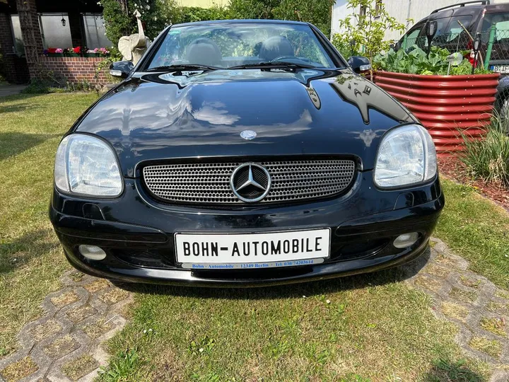 Mercedes-Benz SLK 320