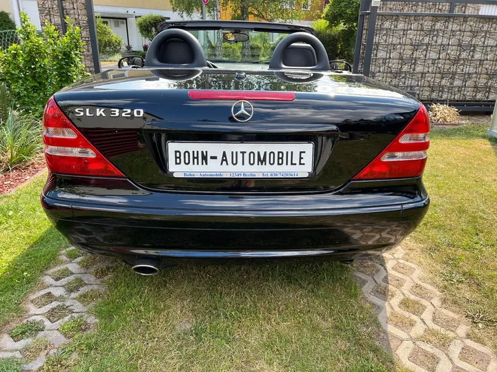 Mercedes-Benz SLK 320