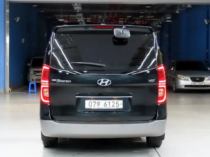 Hyundai Starex