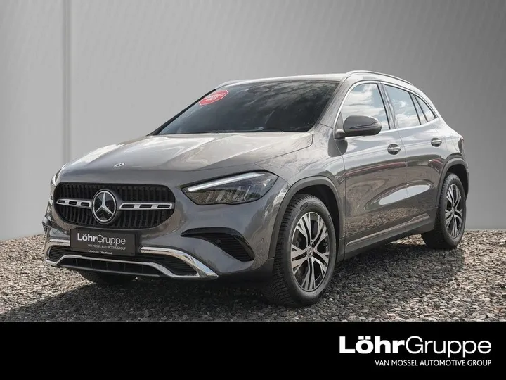 Mercedes-Benz GLA 200