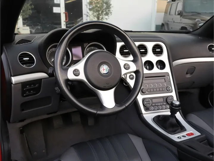 Alfa Romeo Spider