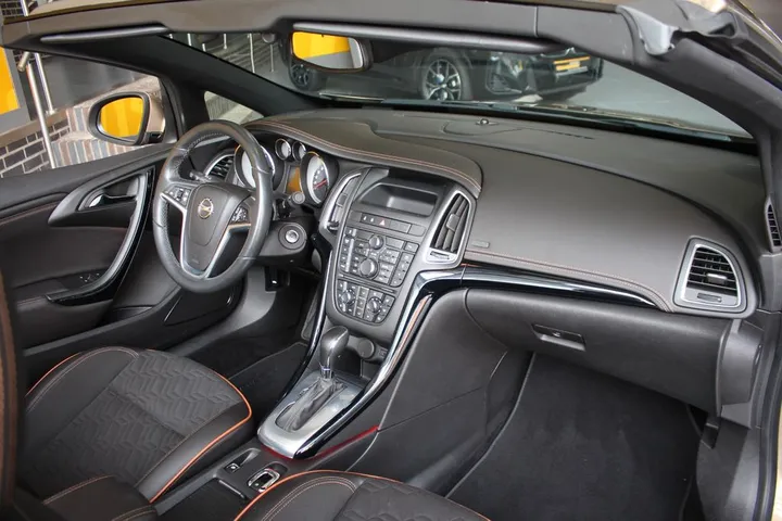 Opel Cascada