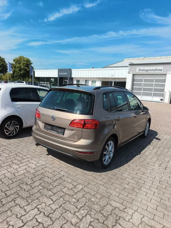 Volkswagen Golf Sportsvan