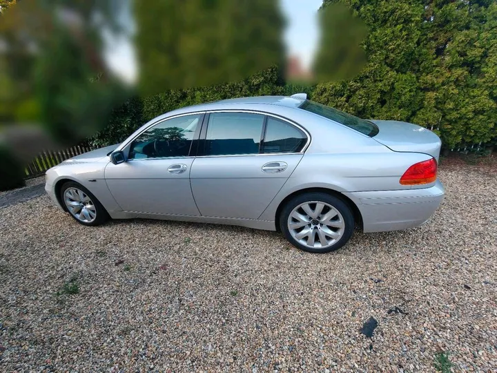 BMW 735