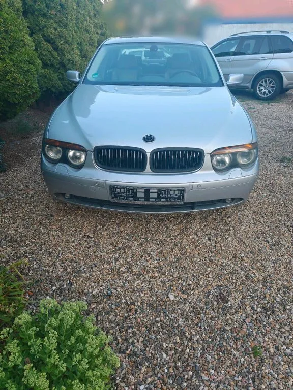 BMW 735
