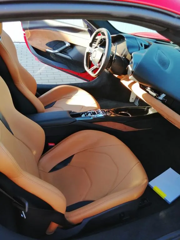 Ferrari 296 GTS