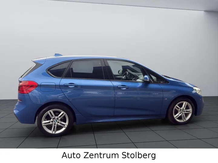 BMW 216