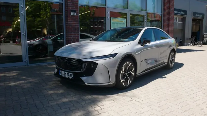 Mazda 6e
