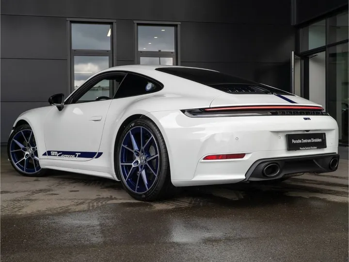 Porsche 992