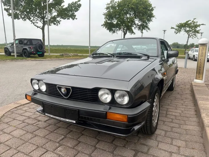 Alfa Romeo GTV
