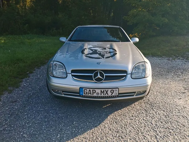 Mercedes-Benz SLK 230