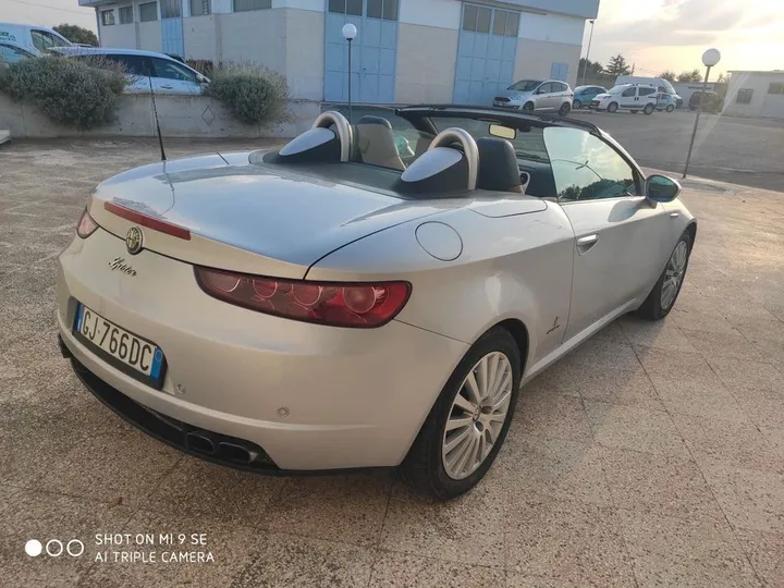 Alfa Romeo Spider
