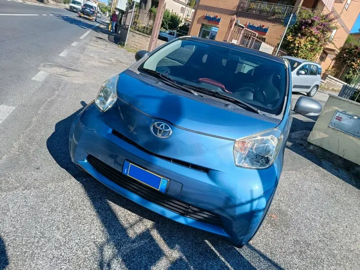 Toyota IQ