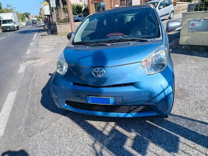 Toyota IQ