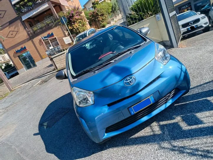 Toyota IQ