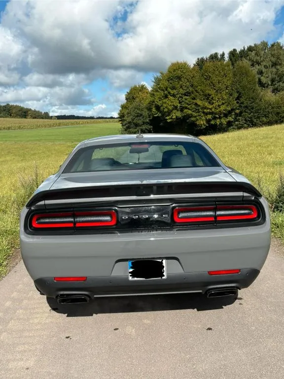 Dodge Challenger